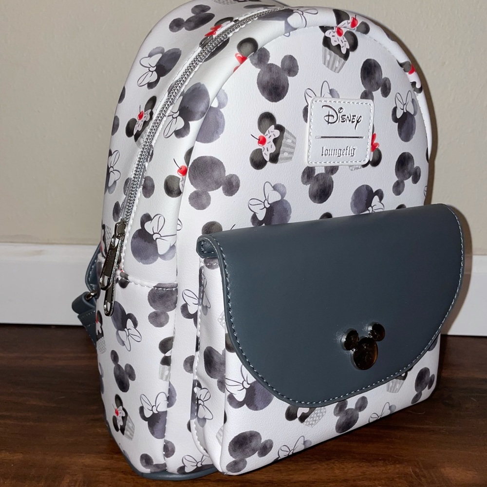 Loungefly Minnie Mouse Cupcake Mini Backpack